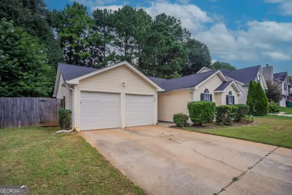 6384 Stonebridge Creek Lane, Lithonia, GA 30058