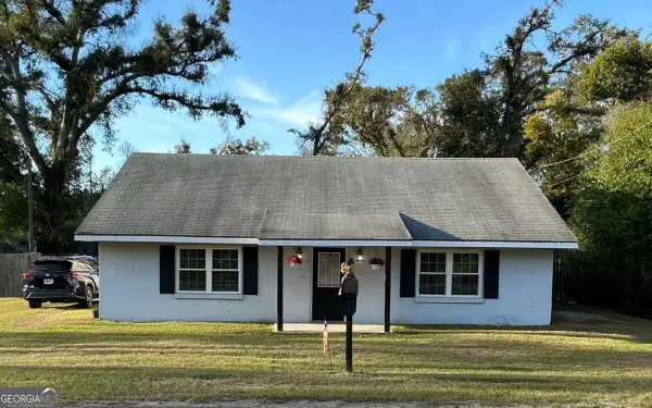 1017 Van Streat Highway, Nicholls, GA 31554