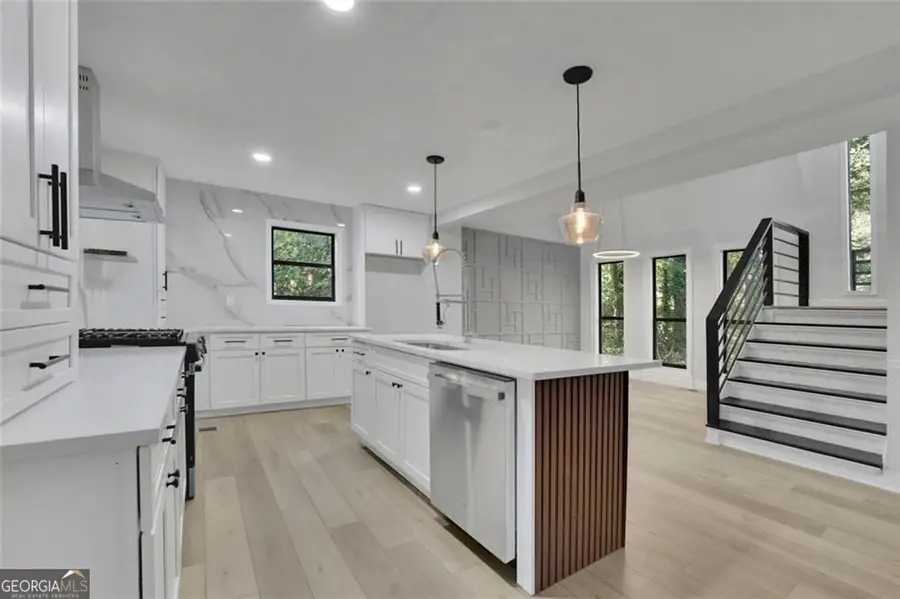 367 Lake Forest Drive, Acworth, GA 30102 - Image #3