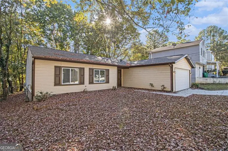2154 Scarbrough Drive, Stone Mountain, GA 30088 - Image #3