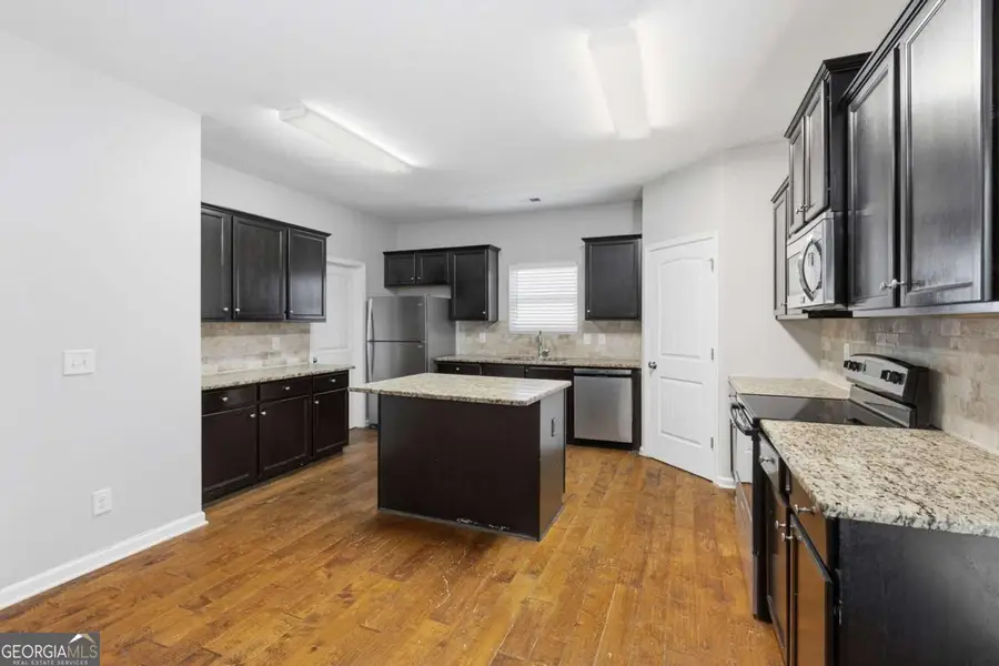 345 Westridge Circle, Dallas, GA 30132 - Image #2