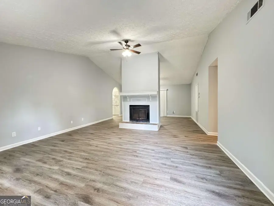 321 Knollwood Lane, Woodstock, GA 30188 - Image #2