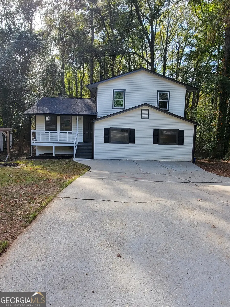 5406 Megan Road, Stone Mountain, GA 30088 - Image #3