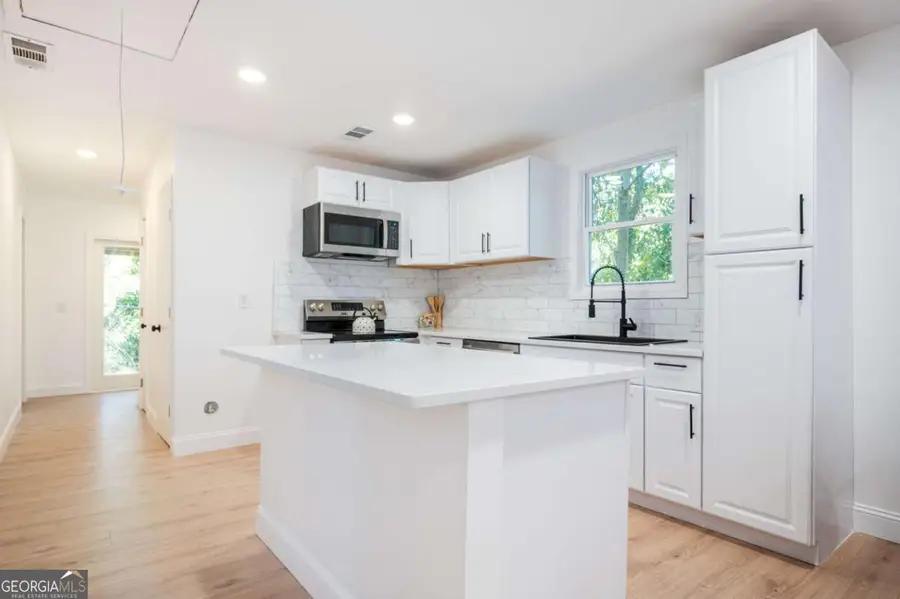 419 Mount Zion Road Sw, Hapeville, GA 30354 - Image #3