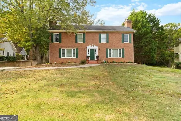 650 Corbin Lake Court, Atlanta, GA 30350