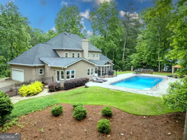 9950 Farmbrook Lane, Johns Creek, GA 30022