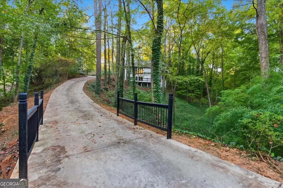 4830 Rebel Trail Nw, Sandy Springs, GA 30327 - Image #2