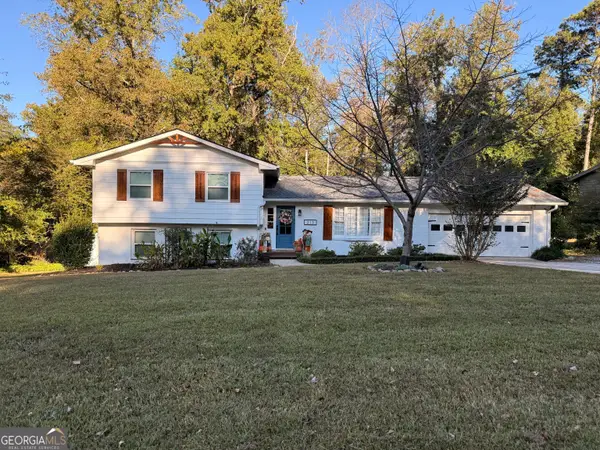 213 Cedar Drive, Peachtree City, GA 30269