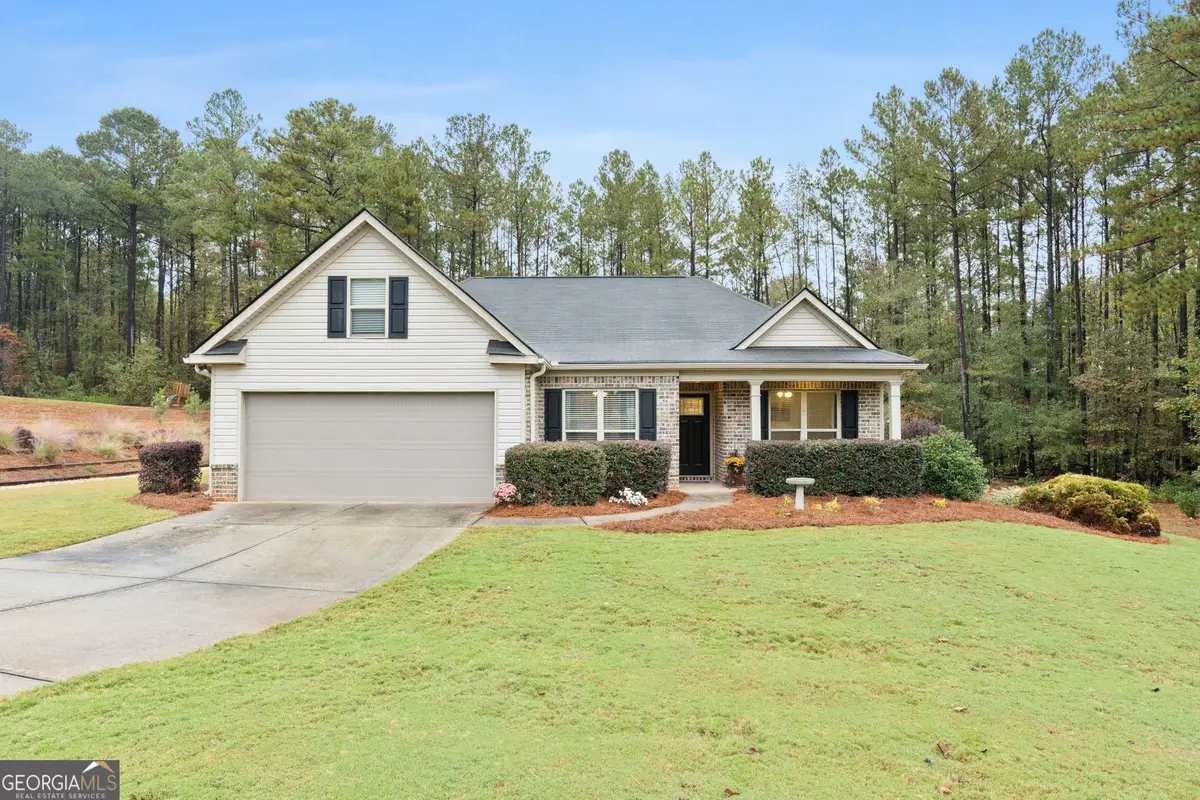703 Grove Pointe Circle, Locust Grove, GA 30248 - Image #1