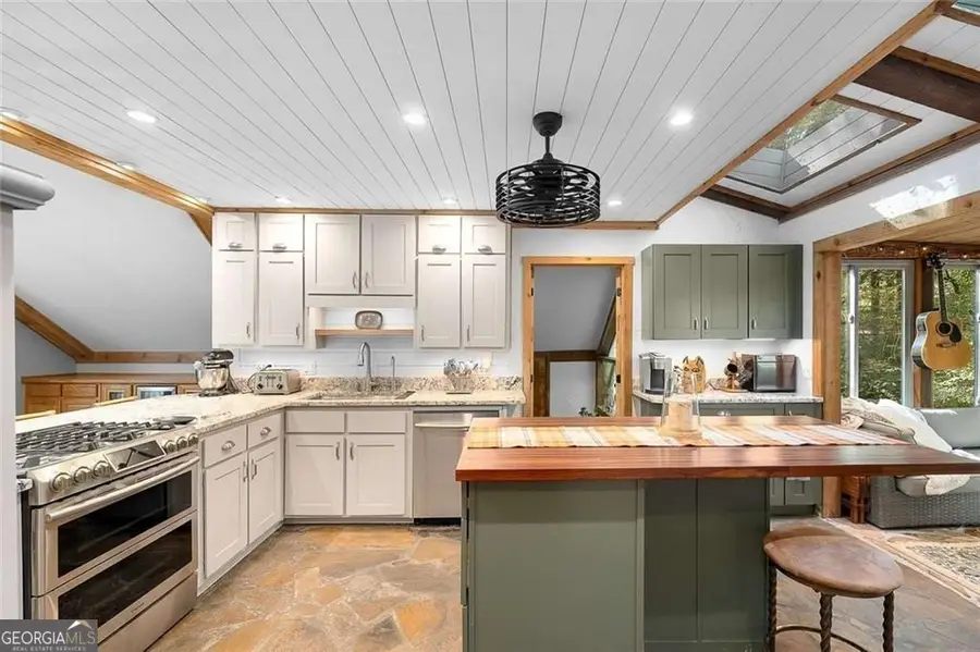 5397 Valley Mist Court, Peachtree Corners, GA 30092 - Image #2