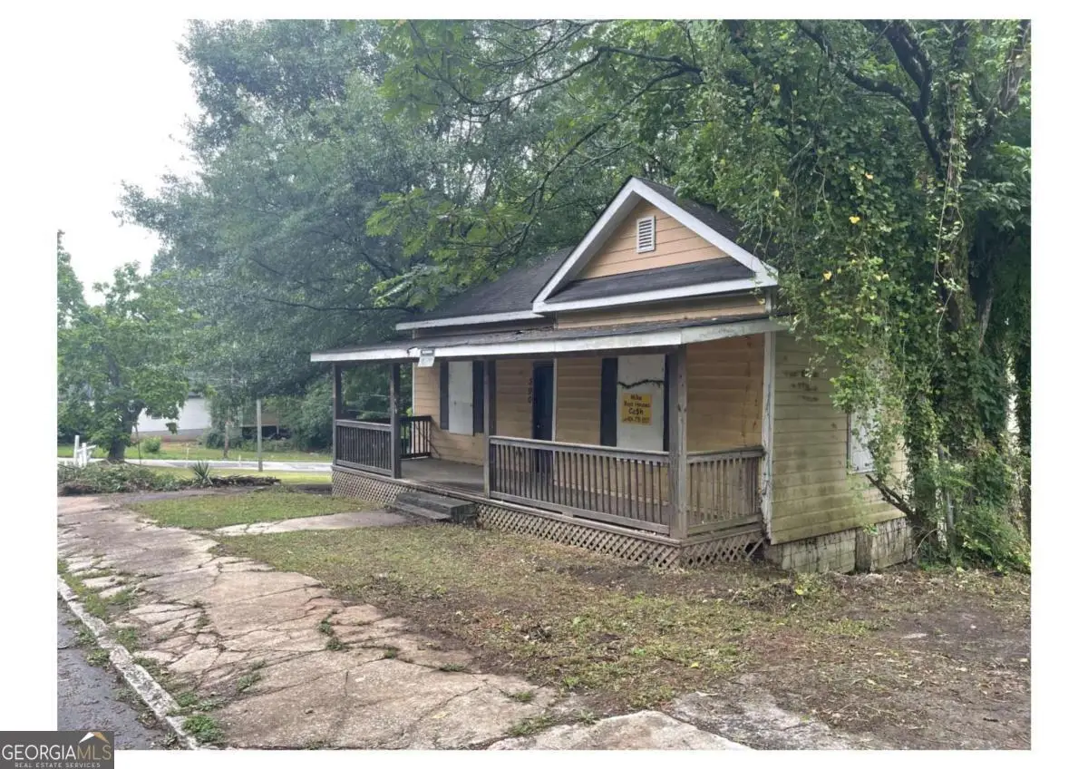 390 Andrew J Hairston Place Nw, Atlanta, GA 30314 - Image #1