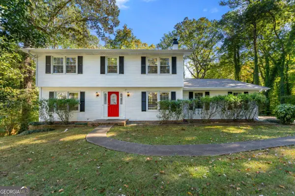 4574 Woodland Circle Ne, Roswell, GA 30075