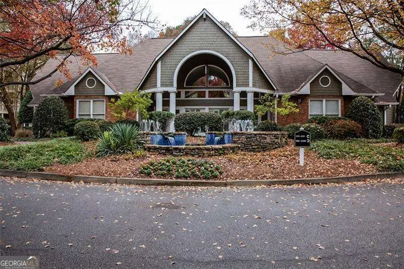 1015 Mcgill Park Avenue Ne, Atlanta, GA 30312 - Image #2