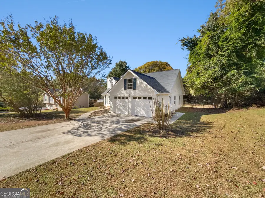 5049 Holly Hock Drive, Flowery Branch, GA 30542 - Image #3