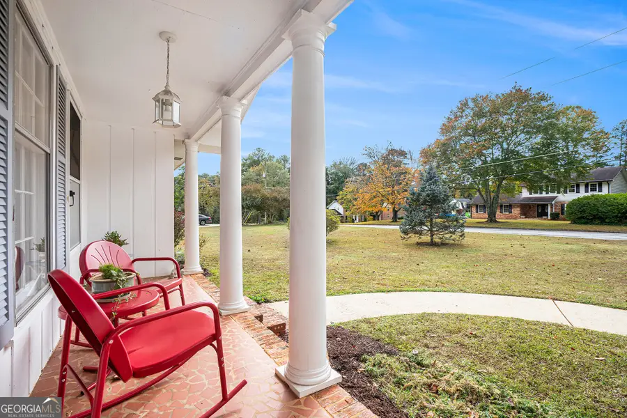 1732 Beauregard Drive Sw, Lilburn, GA 30047 - Image #3