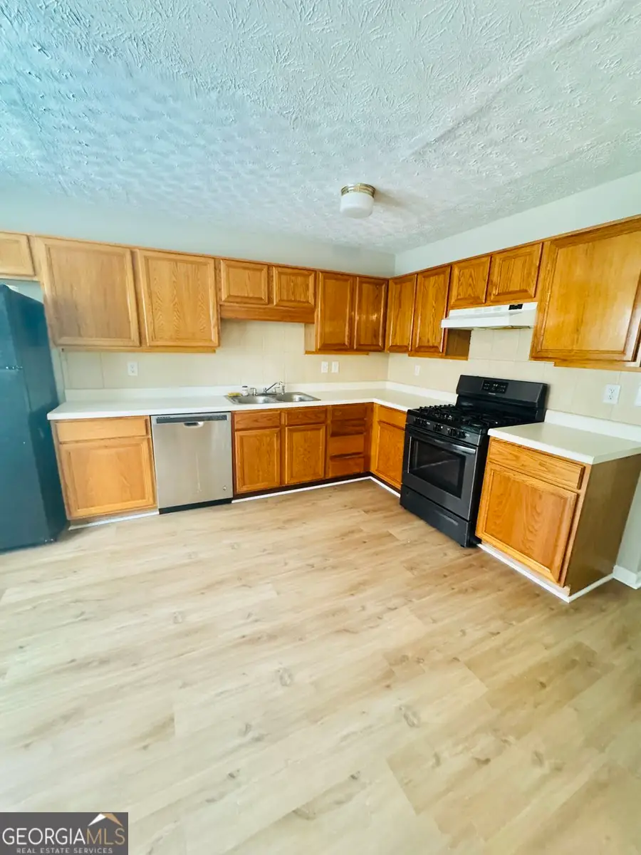 146 Willow Stream Court, Roswell, GA 30076 - Image #2