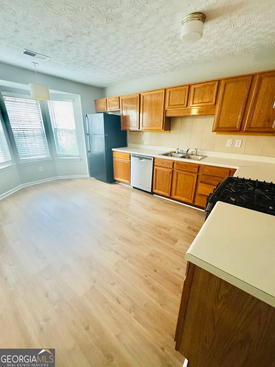 146 Willow Stream Court, Roswell, GA 30076 - Image #3