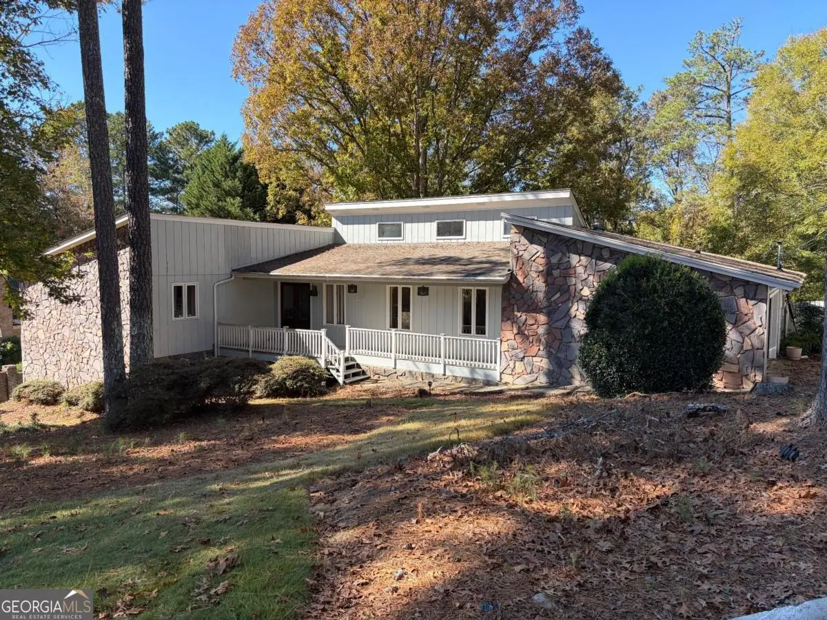 1040 Wordsworth Drive, Roswell, GA 30075 - Image #1