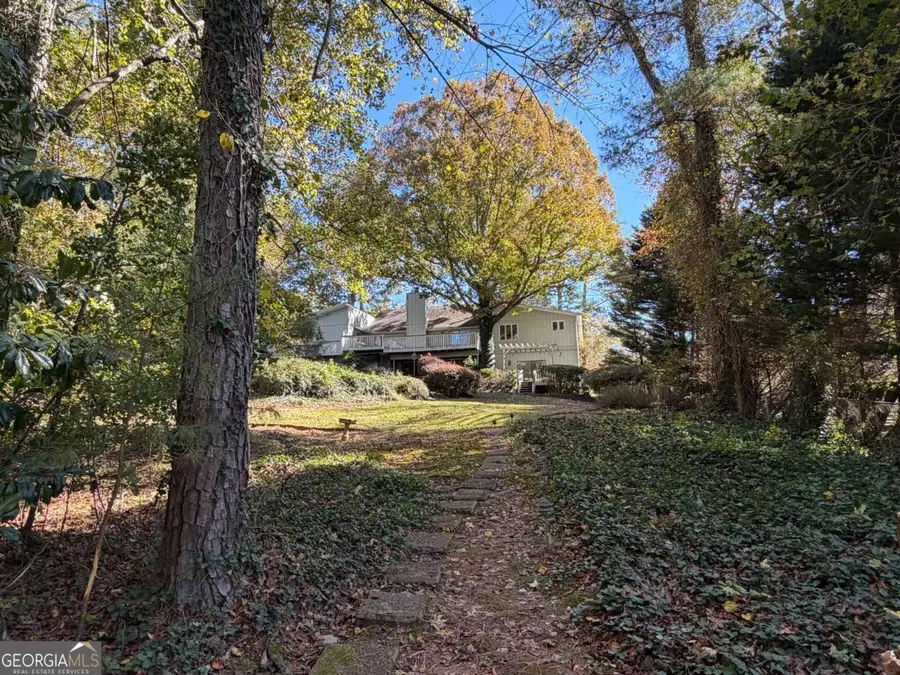 1040 Wordsworth Drive, Roswell, GA 30075 - Image #3