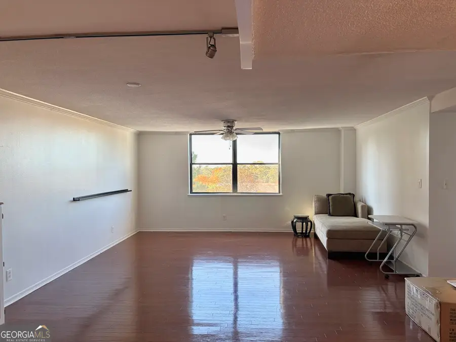 2965 Pharr Court South Nw #815, Atlanta, GA 30305 - Image #2