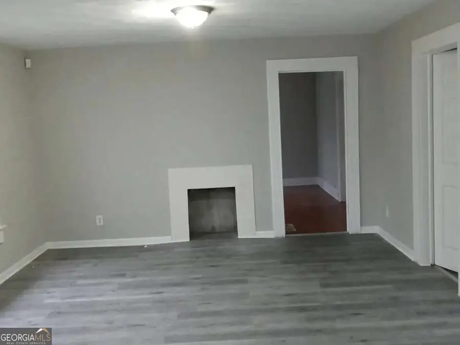 2332 Saint James Drive Nw, Atlanta, GA 30318 - Image #3