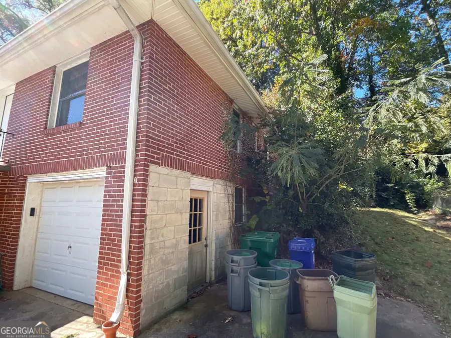2492 Hunting Valley Drive, Decatur, GA 30033 - Image #3