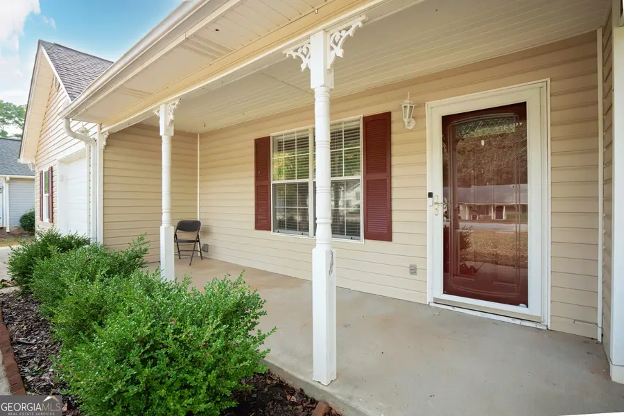130 Nicki Court, Hampton, GA 30228 - Image #2