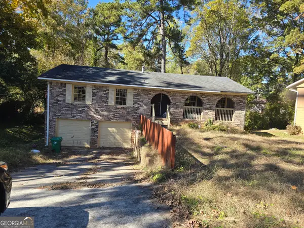 2347 Greenway Drive, Decatur, GA 30035