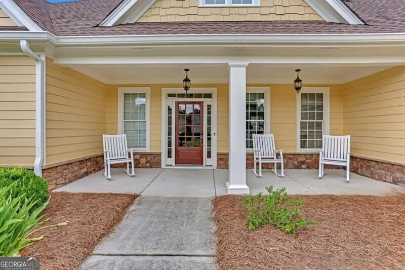 1006 Silver Thorne Drive, Loganville, GA 30052 - Image #3