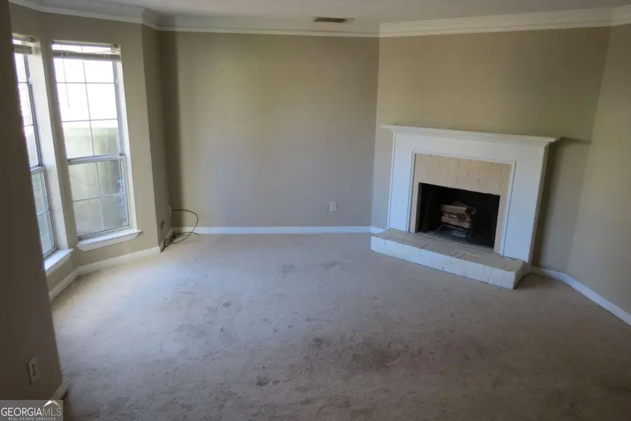 1090 Huntington Trace Se, Smyrna, GA 30082 - Image #2