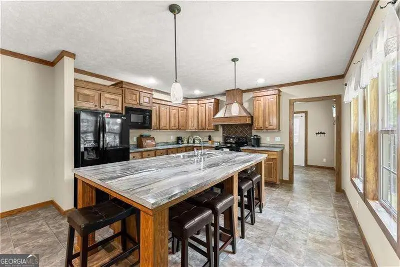 512 S Holly Springs Road, Woodstock, GA 30188 - Image #3