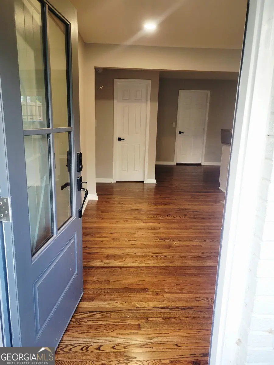 11 Oak Drive Sw, Atlanta, GA 30354 - Image #3