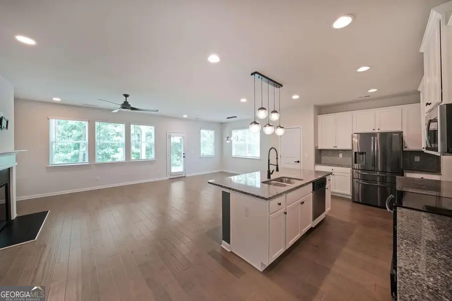 4450 Richmond Court, Stone Mountain, GA 30083 - Image #3