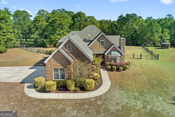 24 Demeries Lake Court, Richmond Hill, GA 31324