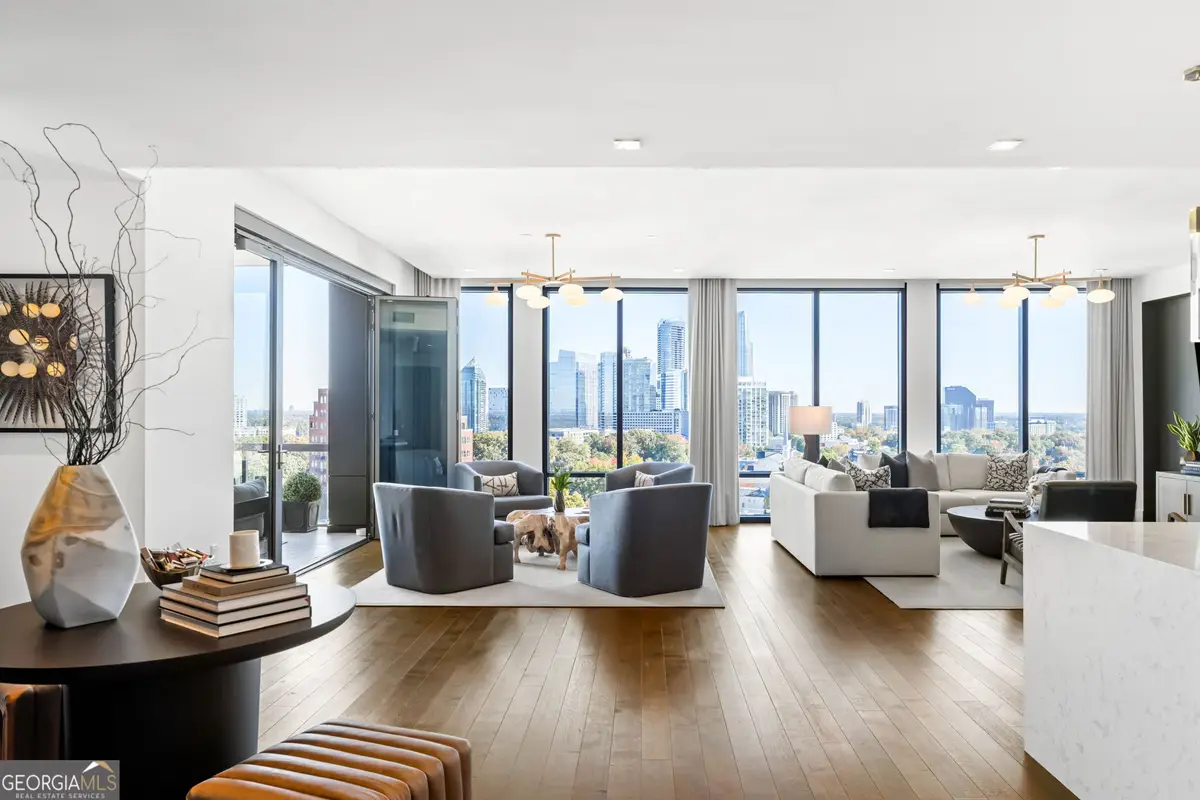 3107 Peachtree Road Ne #1402, Atlanta, GA 30305 - Image #1