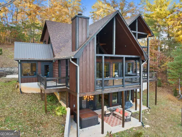 82 Shalom Lane, Blue Ridge, GA 30513