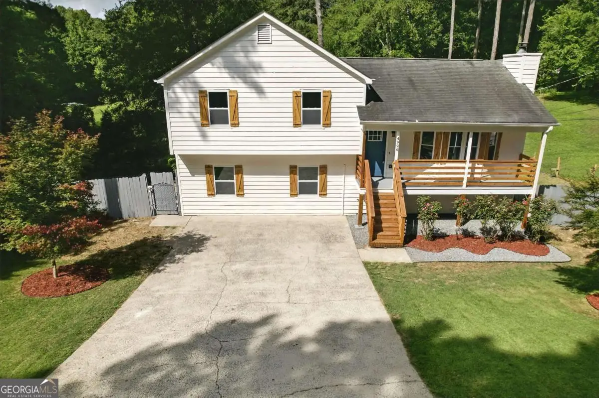 4996 Hunters Cove Drive, Acworth, GA 30101 - Image #1