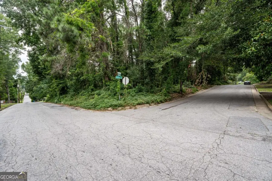 187 Holly Road Nw, Atlanta, GA 30314 - Image #2