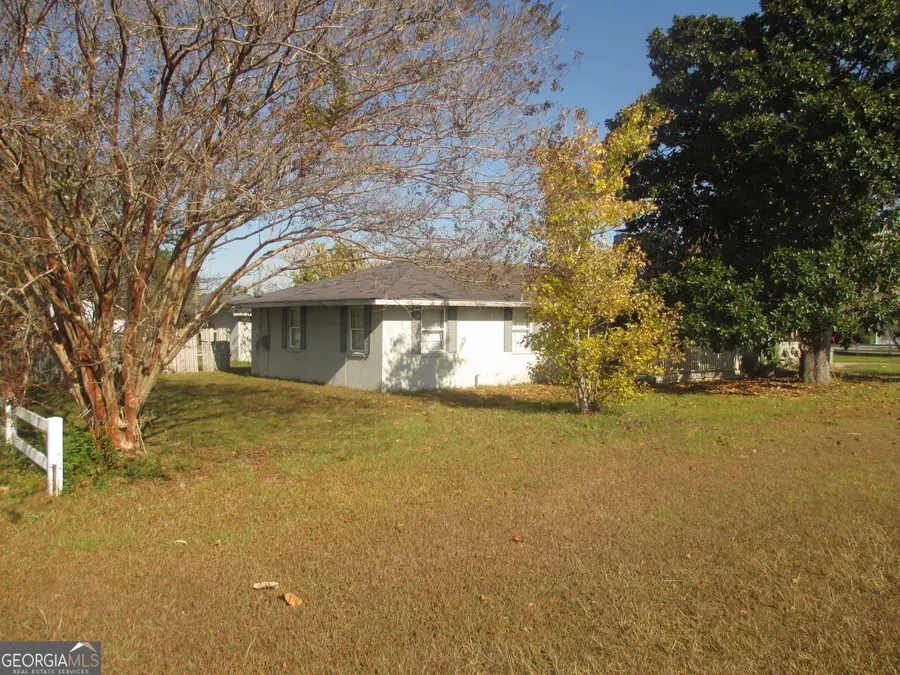 126 Ocmulgee Street, Lumber City, GA 31549 - Image #2