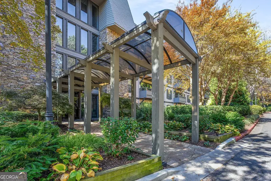 1205 Highland Bluff Drive Se, Atlanta, GA 30339 - Image #2