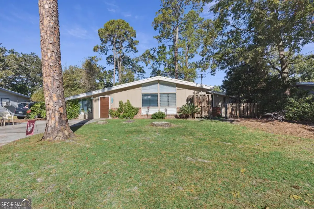 2111 Clairmont Lane, Brunswick, GA 31520 - Image #1