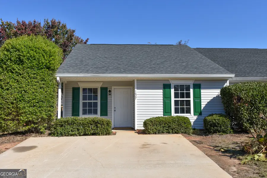 1627 Summerwoods Circle, Griffin, GA 30224 - Image #2