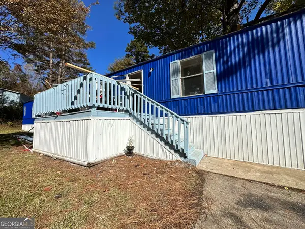 25 Club Circle, ELLENWOOD, GA 30294