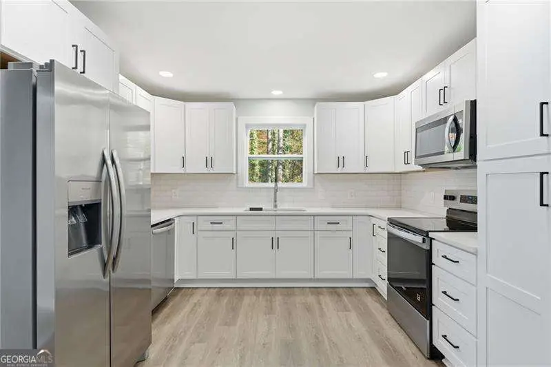 6219 Holly Ann Street Se, Acworth, GA 30102 - Image #3