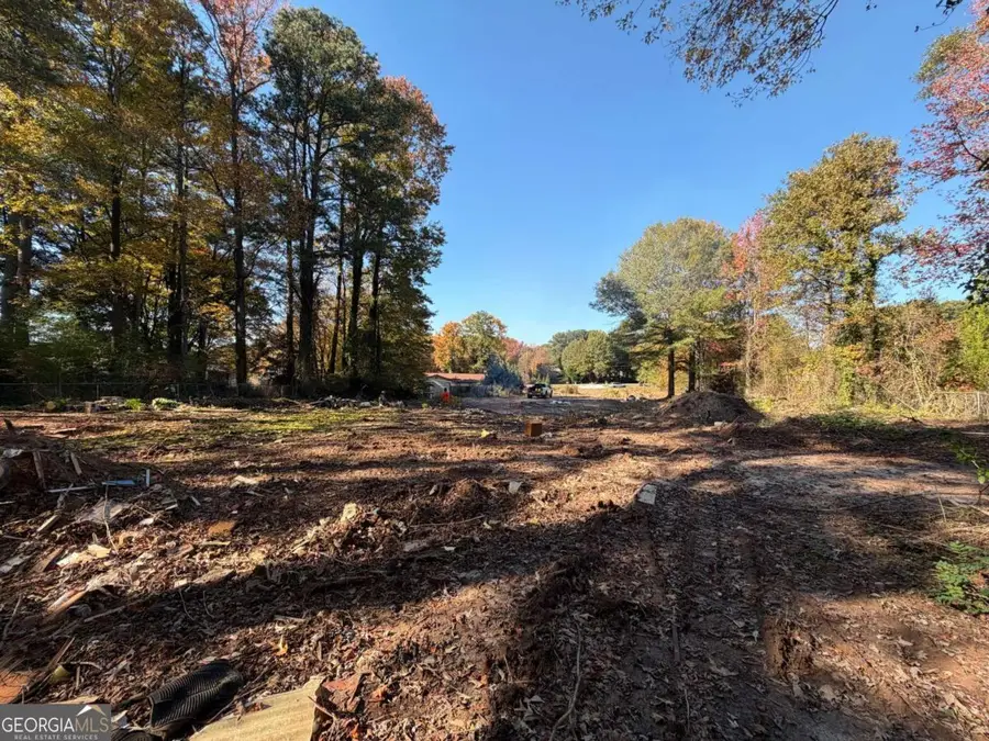 692 Davis Road, Lawrenceville, GA 30046 - Image #3