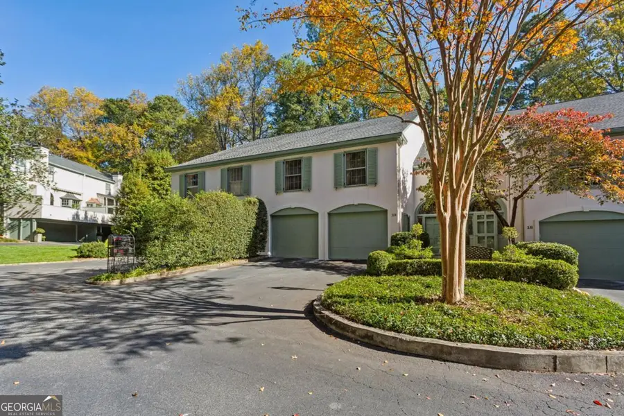 19 Mooregate Square, Atlanta, GA 30327 - Image #2