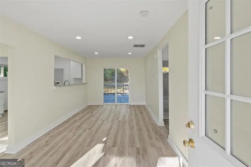 5476 Old Rockbridge Road, Stone Mountain, GA 30083 - Image #3