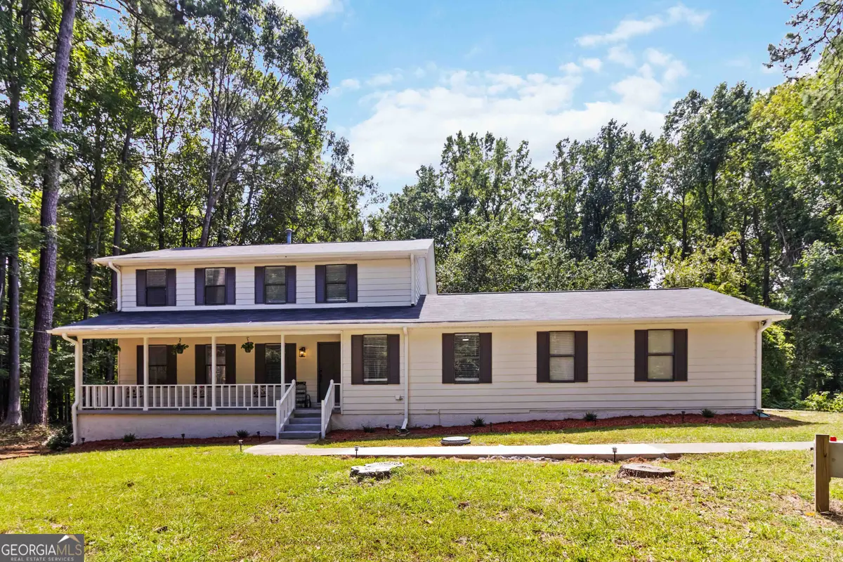 145 Huntcliff Court, Fayetteville, GA 30214 - Image #1