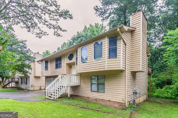 2218 Lowtrail Court, Lithonia, GA 30058