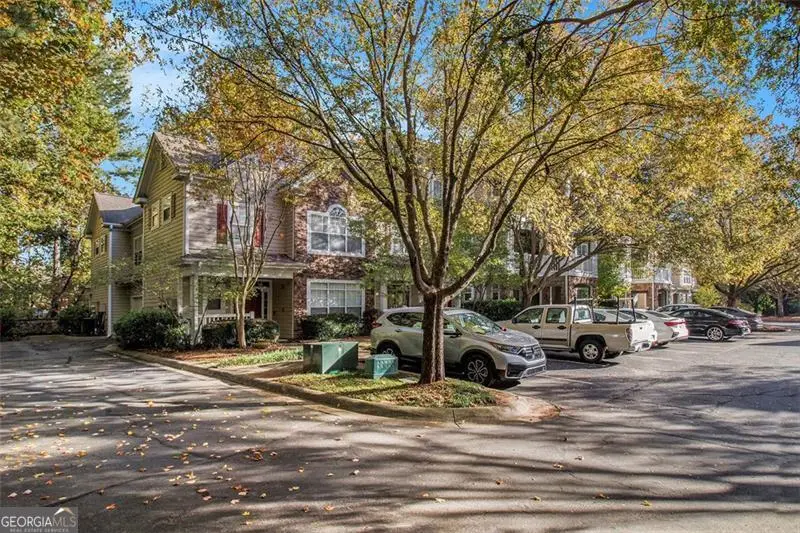 916 Sandringham Drive, Alpharetta, GA 30004 - Image #2